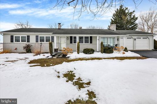 825 S Spruce St, ANNVILLE, PA, 17003-2317 | Card Image