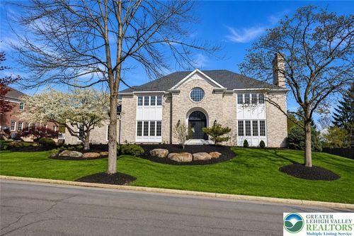 4359 Farmington Cir, Allentown, PA, 18104-1962 | Card Image