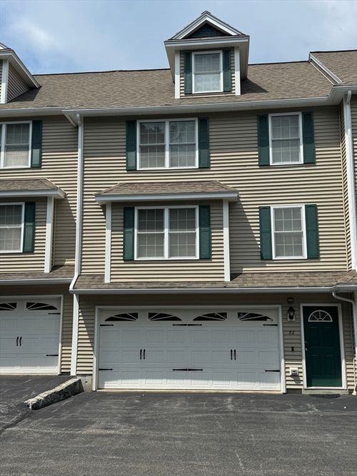 unit-32-530 Mammoth Rd, Dracut, MA, 01826-6201 | Card Image