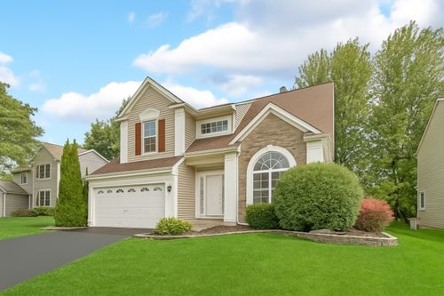 537 Rose Ln, Bartlett, IL, 60103-1231 | Card Image