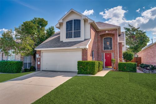 2097 Amherst Dr, Lewisville, TX, 75067-6104 | Card Image