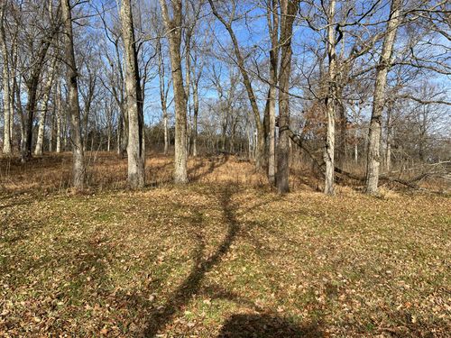 140 Crestwood Dr, Pulaski, TN, 38478-2911 | Card Image