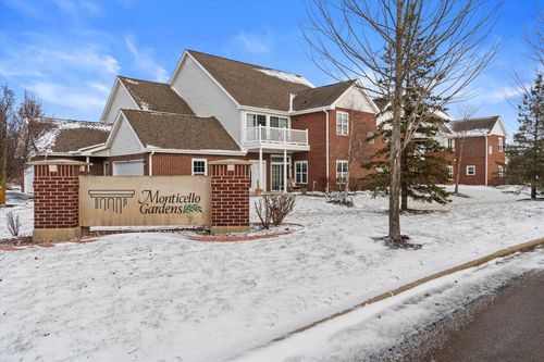 7-12374 W Virginia Circle, Franklin, WI, 53132 | Card Image