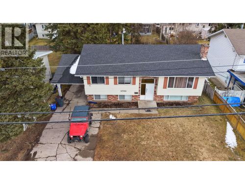 2764 Upland St, Prince George, BC, V2L4Y1 | Card Image