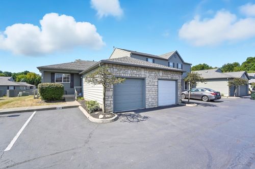 53a-4107 Blendon Grove Way, Columbus, OH, 43230-9831 | Card Image