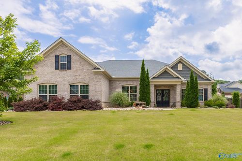 7000 Jane Elizabeth Dr Se, Owens Cross Roads, AL, 35763-5718 | Card Image