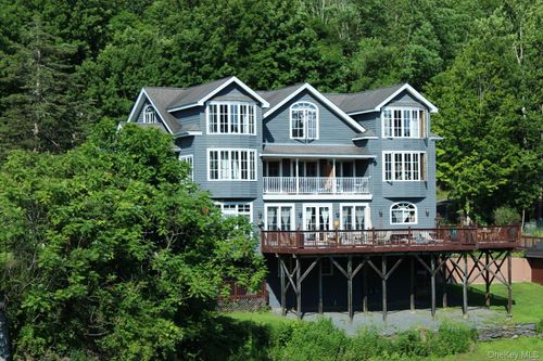 4223 State Route 97, Barryville, NY, 12719-5917 | Card Image