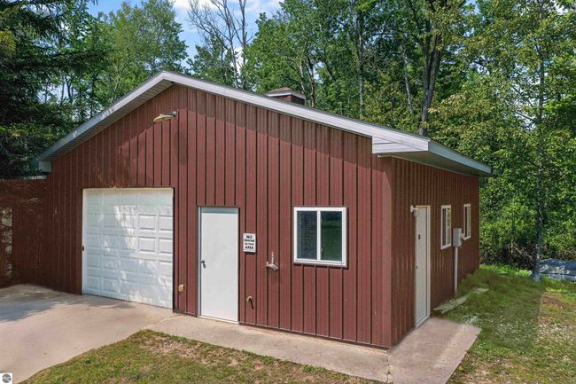 8123 S Rustic Dr, House other with 3 bedrooms, 2 bathrooms and null parking in Cedar MI | Image 32