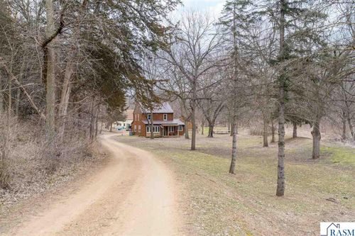 775 Ottawa Rd, Le Sueur, MN, 56058-4100 | Card Image