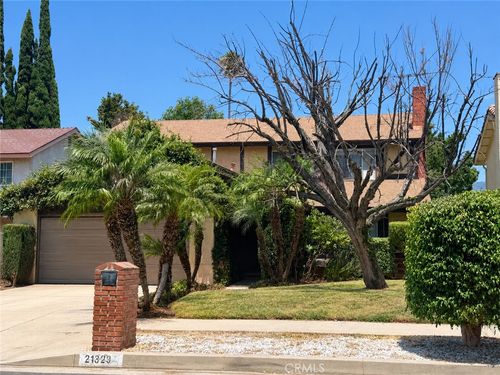 21823 Hiawatha St, Chatsworth, CA, 91311-2116 | Card Image