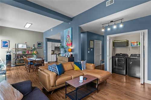 201-39 Webster St, Pawtucket, RI, 02860-1178 | Card Image