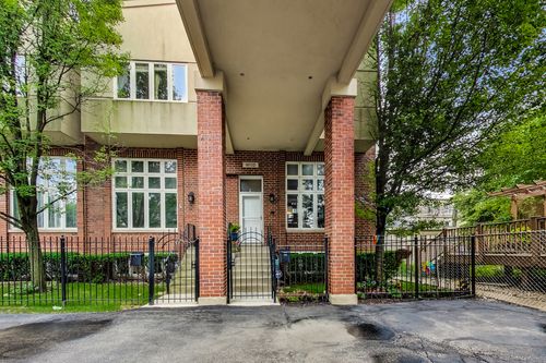 d-4915 Gunnison St, Chicago, IL, 60630-2466 | Card Image