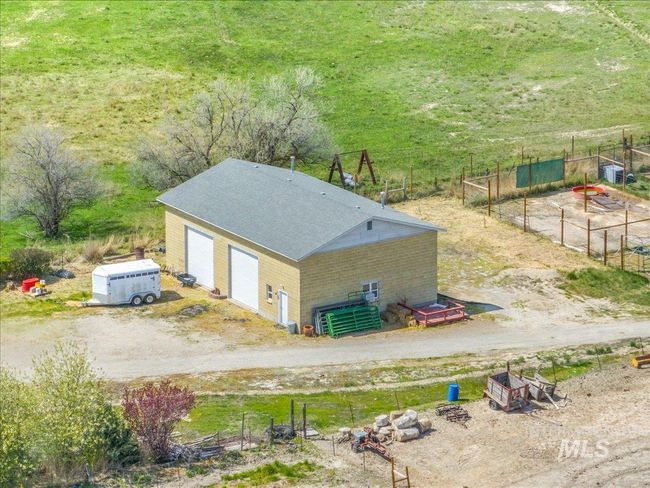 7110 W Highway 52, House other with 3 bedrooms, 1 bathrooms and 6 parking in Emmett ID | Image 25