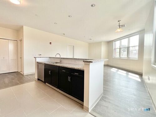 401-215 Stillwater Ave, Stamford, CT, 06902-4894 | Card Image