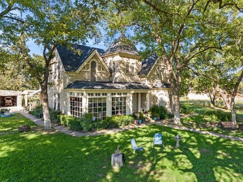 603 E College Ave, Comanche, TX, 76442-2536 | Card Image