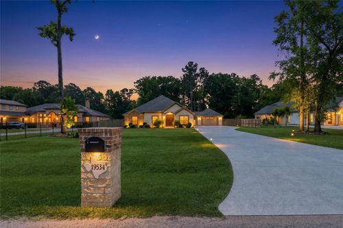 19534 Desna Dr, Porter, TX, 77365-4264 | Card Image