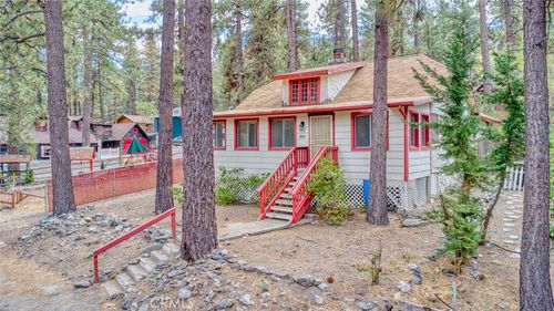 1095 Edna St, Wrightwood, CA, 92397 | Card Image