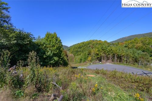 52 Fox Pt, Banner Elk, NC, 28604 | Card Image