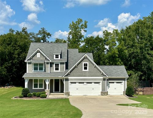 134 Country Lake Dr, Mooresville, NC, 28115-8352 | Card Image