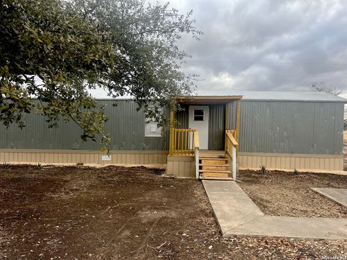2901 Southern Breeze, Hondo, TX, 78861-3818 | Card Image