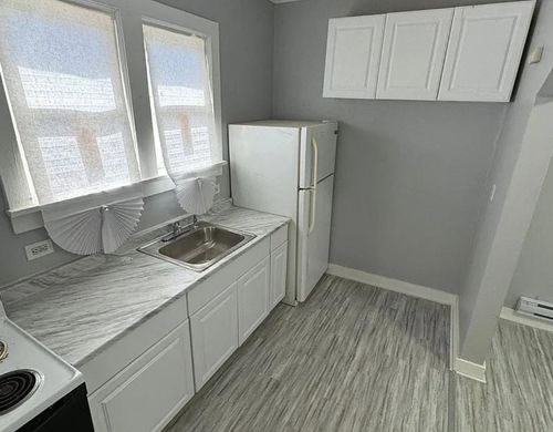 apt-4-9 Warren St, Ellenville, NY, 12428-2037 | Card Image