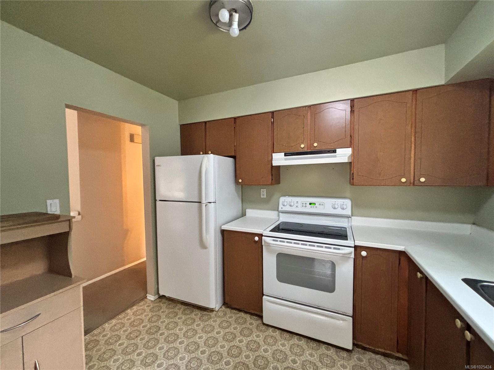 Residential in Gold River 3