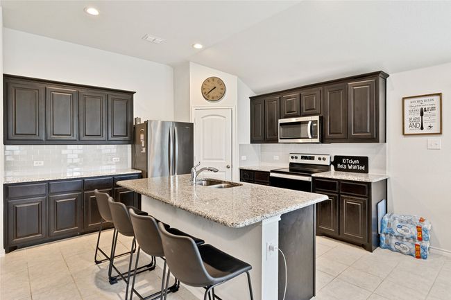 9220 Nevis Dr, House other with 4 bedrooms, 2 bathrooms and null parking in Fort Worth TX | Image 7