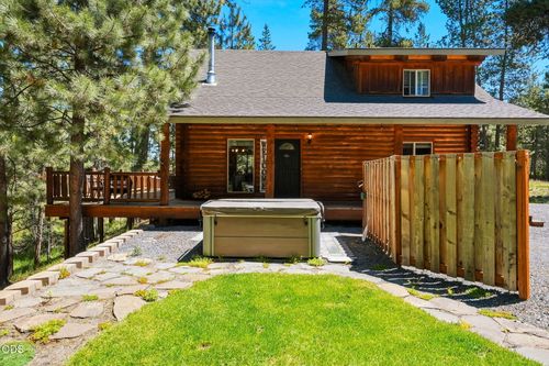 17004 Milky Way, Bend, OR, 97707-2208 | Card Image