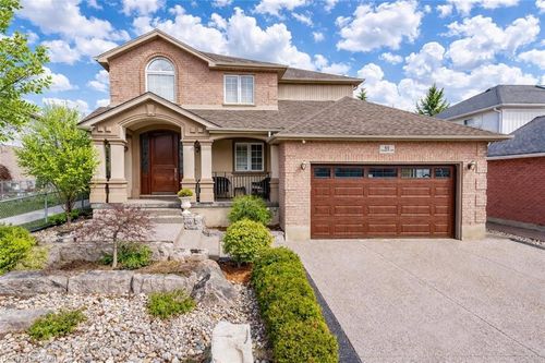 60 Chandos Dr, Kitchener, ON, N2A3C2 | Card Image