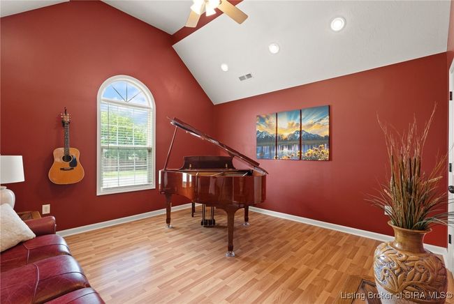8435 Aberdeen Ln, Home with 3 bedrooms, 2 bathrooms and null parking in Charlestown IN | Image 38
