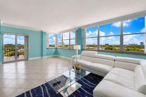 909-11930 N Bayshore Dr, North Miami, FL, 33181-2900 | Card Image