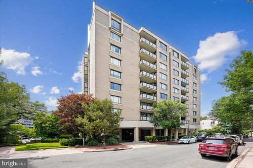 504-800 25th St Nw, WASHINGTON, DC, 20037-2208 | Card Image