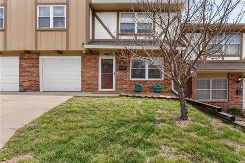 4027 Hedges Ave, Kansas City, MO, 64133-1307 | Card Image
