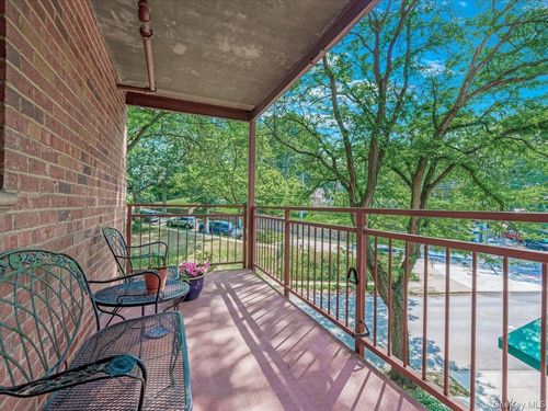 apt-3l-42 Douglaston Pkwy, Little Neck, NY, 11363-1511 | Card Image