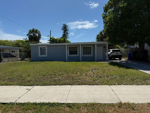 1741 Nw 24th Ter, Fort Lauderdale, FL, 33311-4517 | Card Image