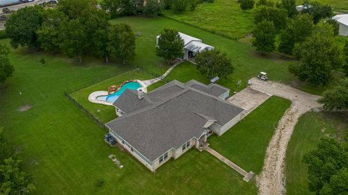 1213 Dyann Dr, Wharton, TX, 77488-6950 | Card Image