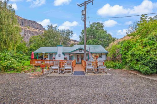 8385 Asotin Creek Rd, Asotin, WA, 99402-9745 | Card Image