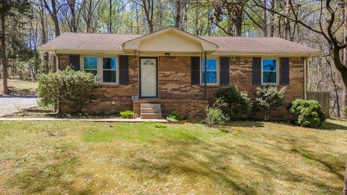 7704 Chester Rd, Fairview, TN, 37062-8923 | Card Image