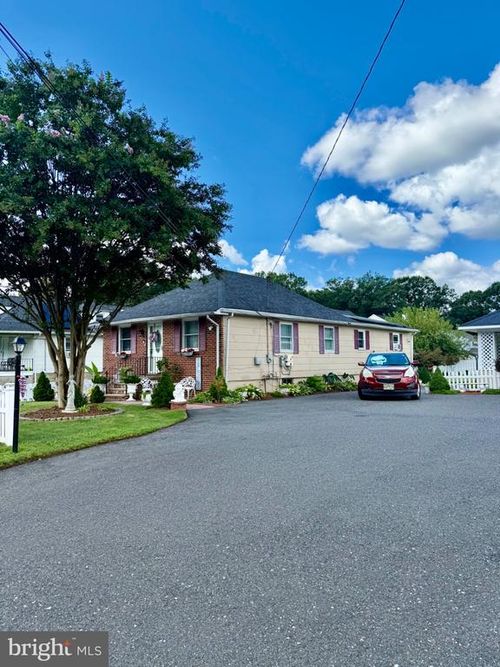 3007 Haddonfield Rd, PENNSAUKEN, NJ, 08110-1110 | Card Image