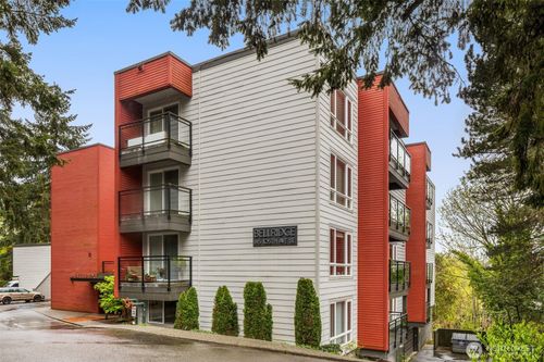 apt-25-145 105th Ave Se, Bellevue, WA, 98004-6273 | Card Image