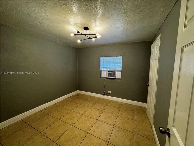 APT-3 - 4017 Sw 24 Th St, Condo with 2 bedrooms, 1 bathrooms and null parking in West Park FL | Image 7