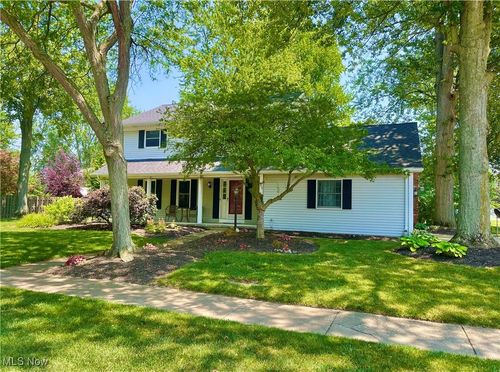 405 Naples Dr, Elyria, OH, 44035-1538 | Card Image