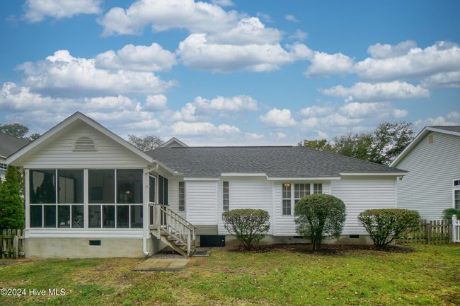 106 Se 21 St St, House other with 4 bedrooms, 3 bathrooms and 2 parking in Oak Island NC | Image 23