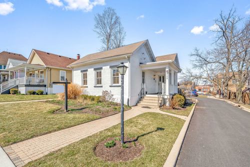 308 Walnut St, St. Charles, IL, 60174-2725 | Card Image