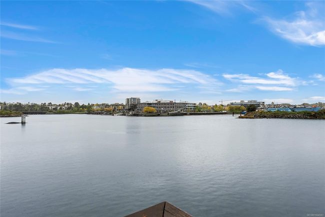 109 - 757 Tyee Rd, Condo with 2 bedrooms, 2 bathrooms and 2 parking in Victoria BC | Image 38