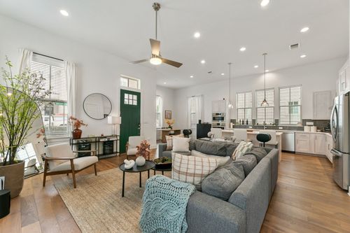 13-4501 Night Owl Ln, Austin, TX, 78723-6076 | Card Image