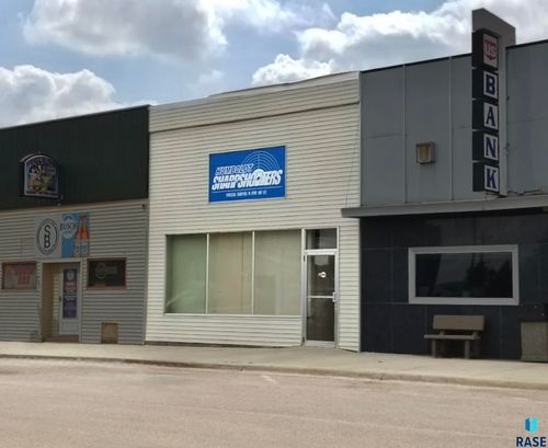 105 S Main Ave, Hartford, SD, 57033-2022 | Card Image