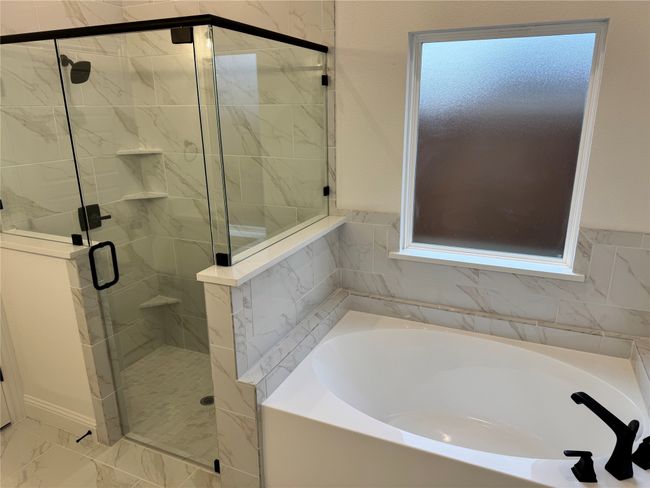 Bathroom with separate shower and tub | Image 9