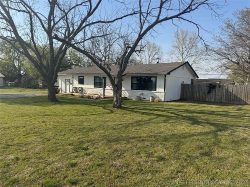 608 Mayall St, Marietta, OK, 73448-4227 | Card Image