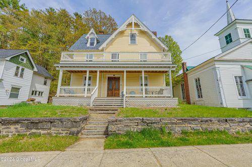 28 Main St, Lake Luzerne, NY, 12846-6717 | Card Image